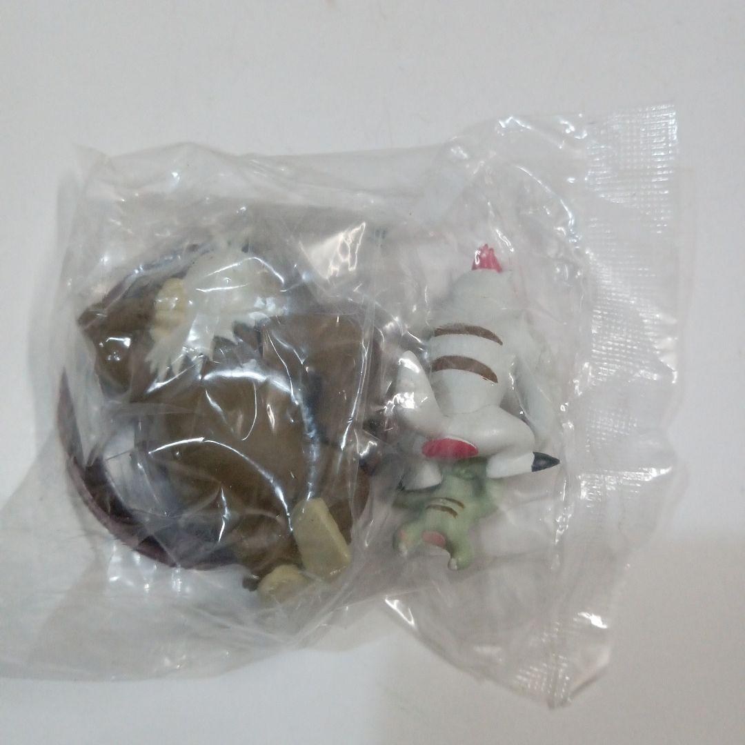 立体ポケモン図鑑　トサキント　ププリン　ピィ　イシツブテ　ナマケロ　レジロック