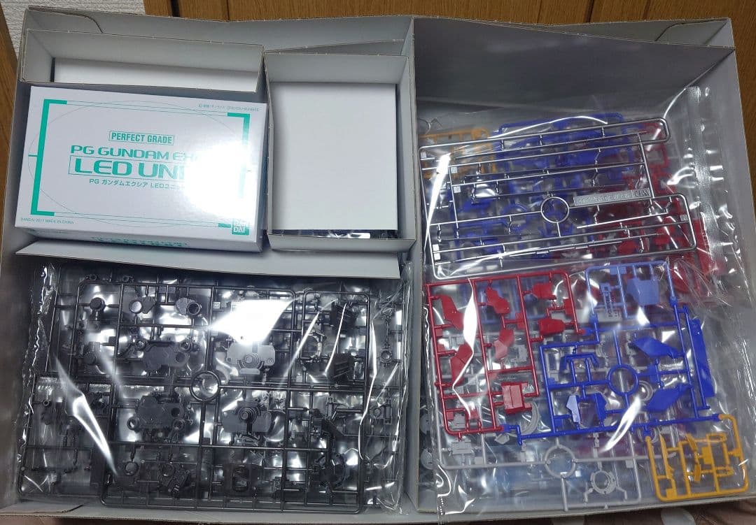 PG 1/60ガンダムエクシア［LIGHTNING MODEL］+リペアパーツ