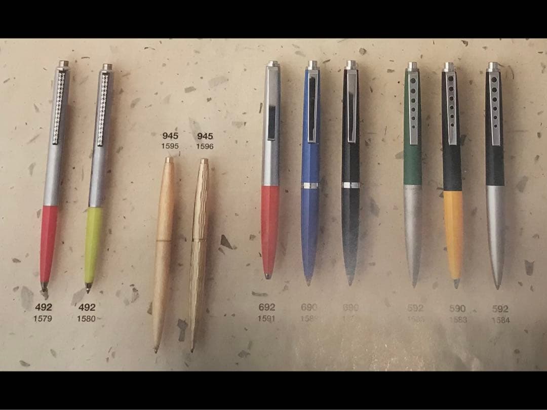 究極の稀少モデル・モンブラン・コレクション・マダムNo0946総金張ダイヤカット