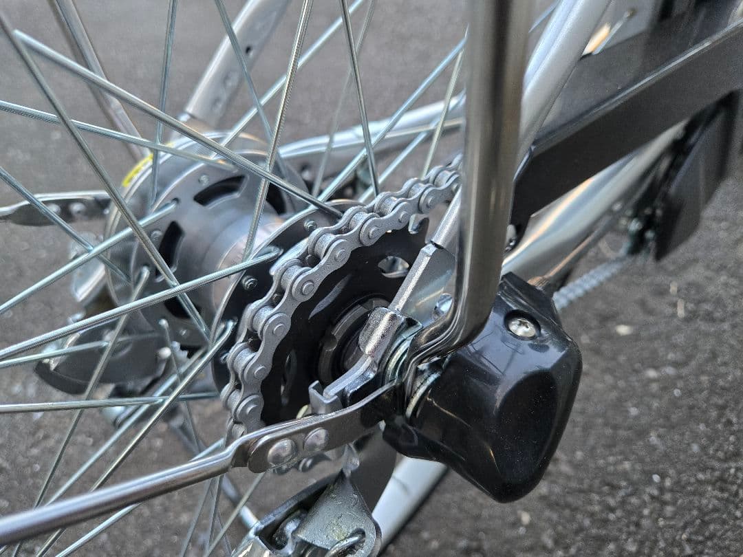 Panasonic　電動 アシスト 自転車 シルバー ノーパンクタイヤ (新品)