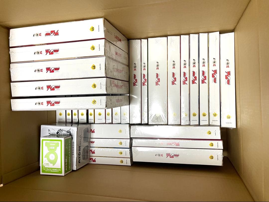 値下げ鉄腕アトムを作ろう全７０巻＋ATOM専用チェア付+ATOMボイスクロック付