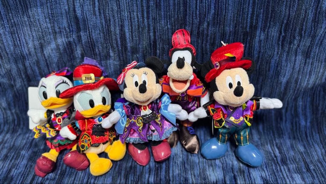 ディズニー ハロウィン フレンジー ぬいぐるみバッジ 2024