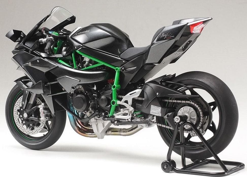 タミヤ Ninja H2Rとディテールアップパーツとカーボンデカールの3点セット