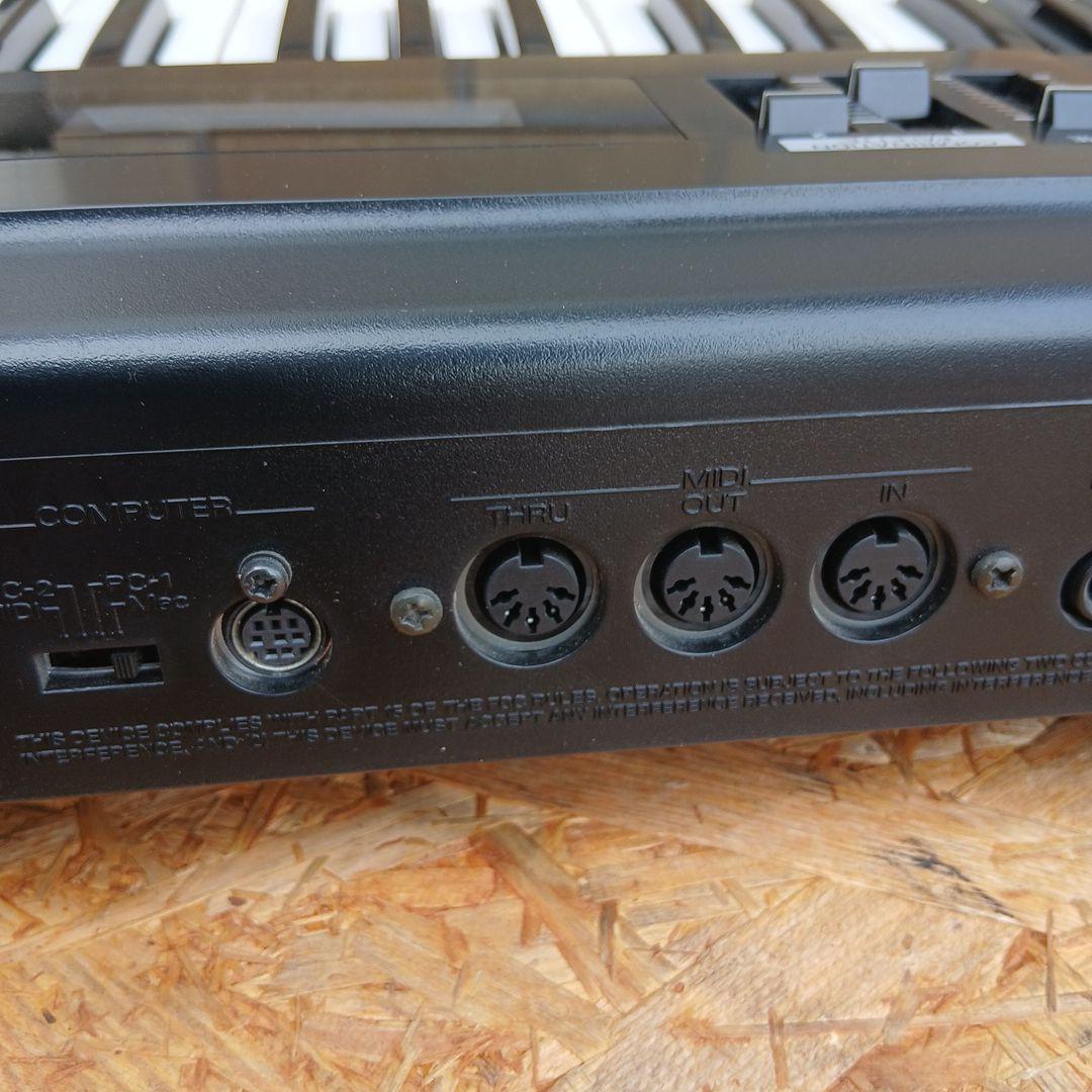 Roland　XP-10　シンセサイザー