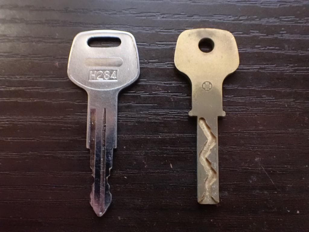 パチスロ　ディスクアップ 実機　5.9号機　5号機　ホワイトパネル