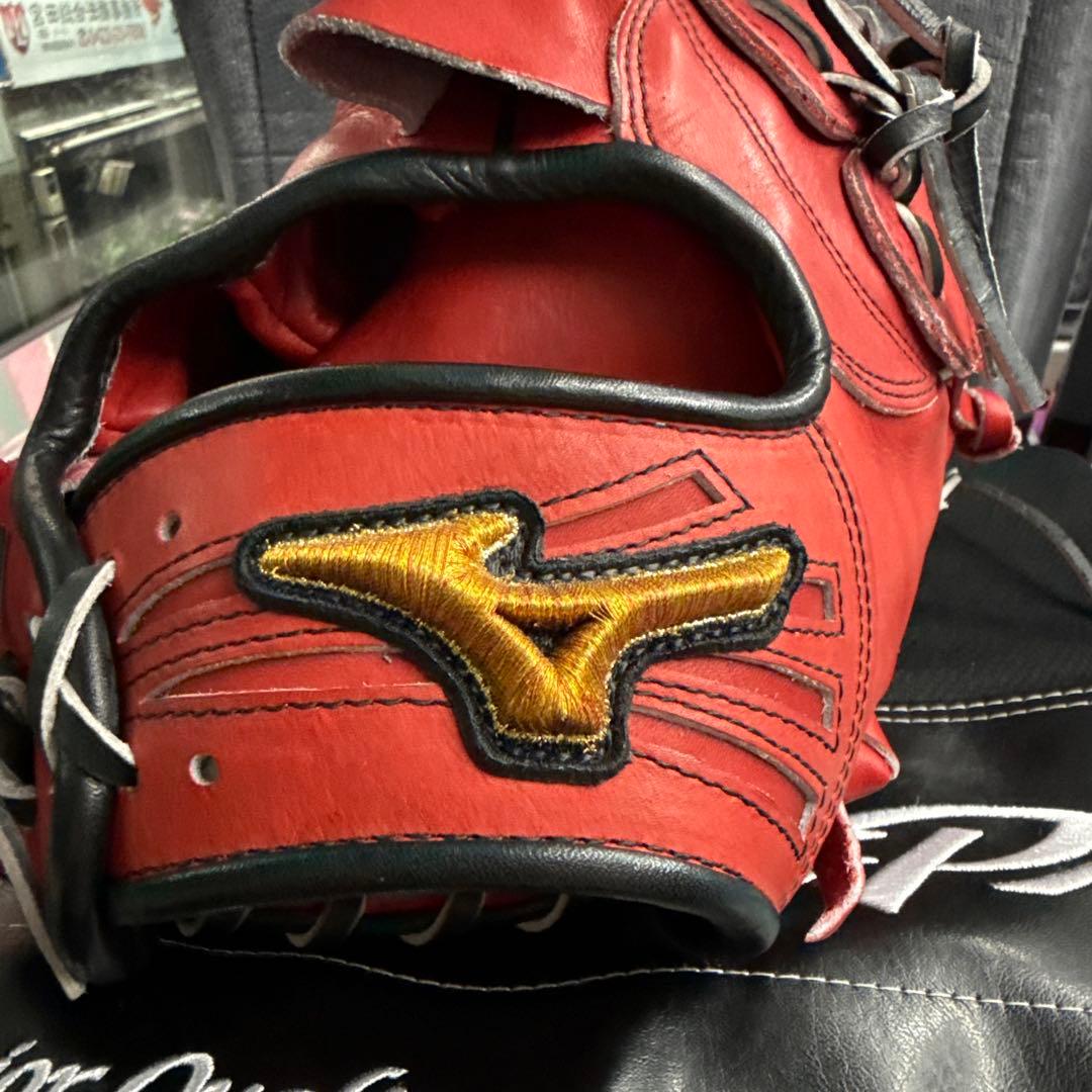 ミズノプロ　軟式　伊藤　投手