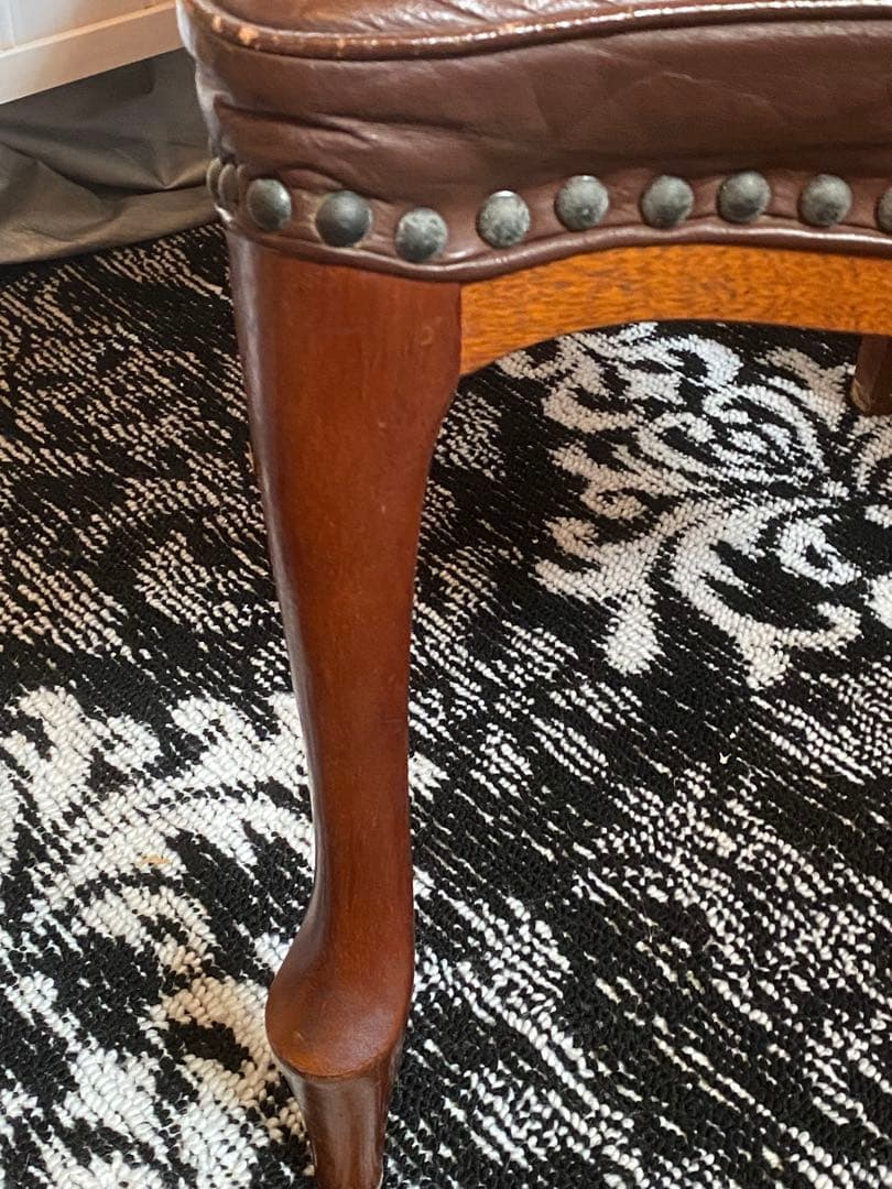 美品♦️ハイバック 猫脚 高級チェア♦️鋲留 英国風 ヴィンテージ♦️ブラウン♦️送料込