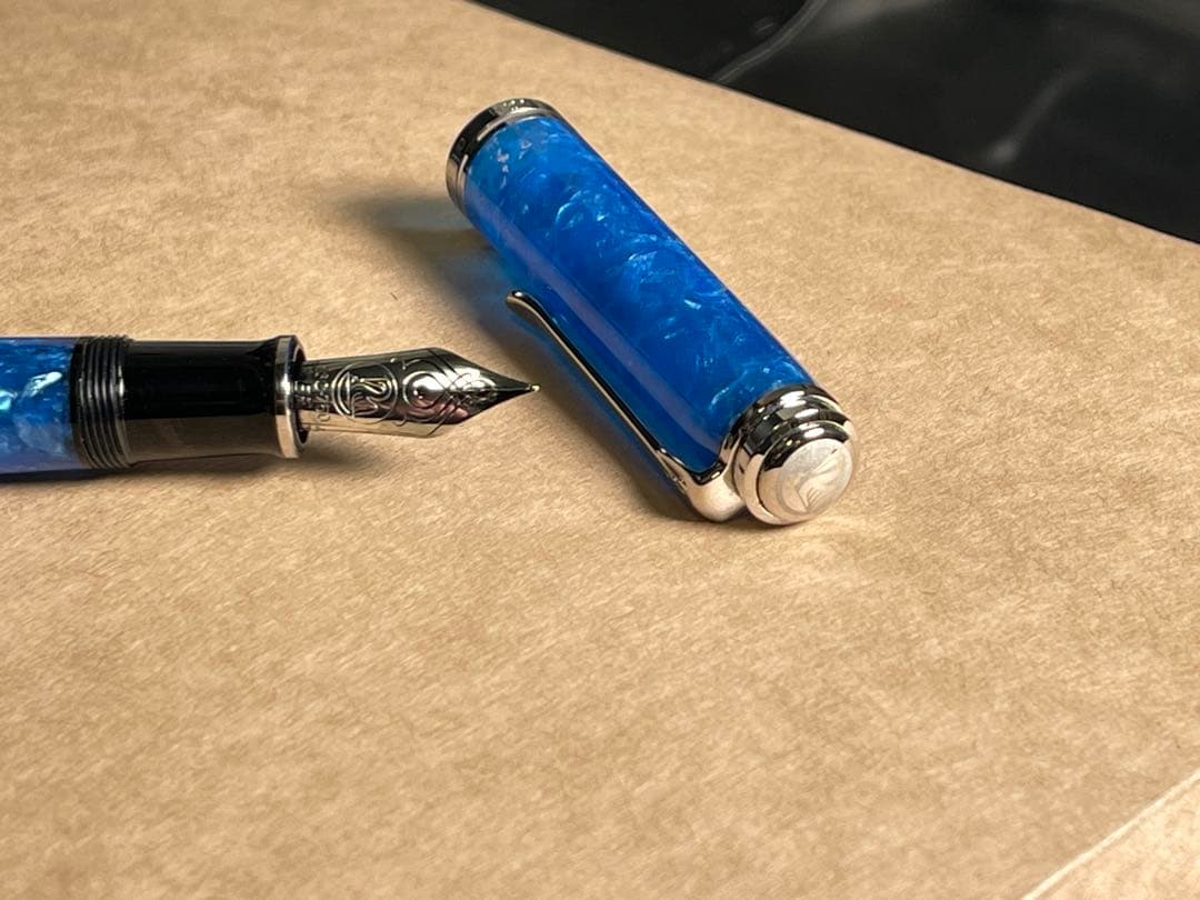 最終値下げ　Pelikanペリカン万年筆M805 ヴァイブラントブルーケース付き