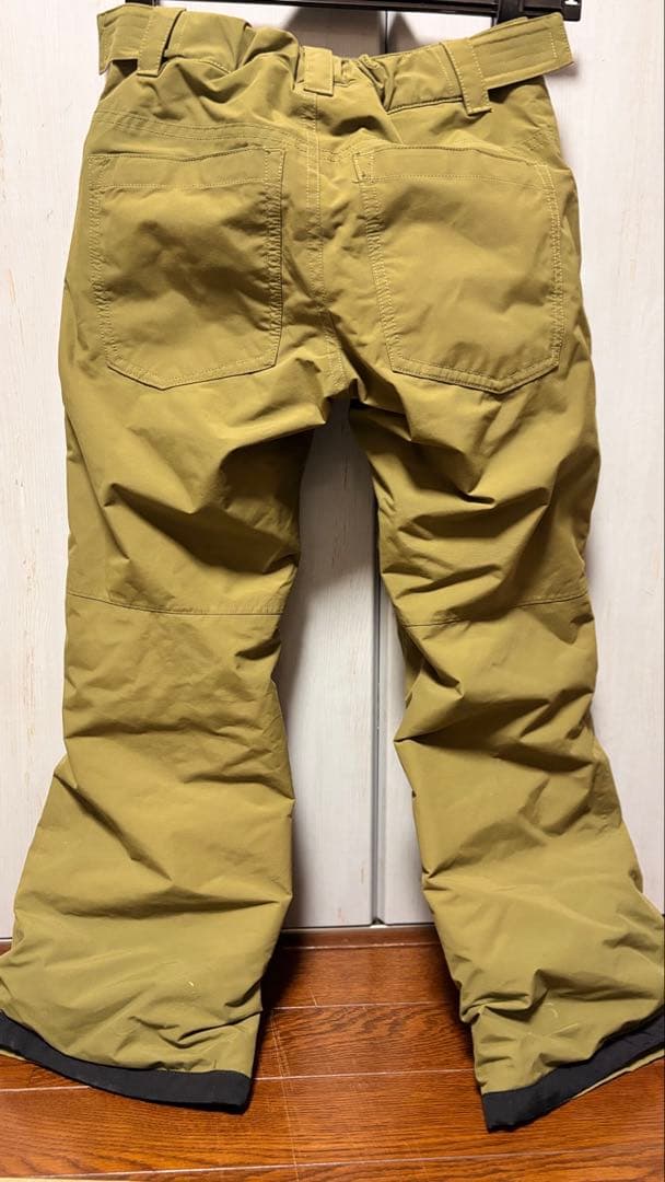 Burton スノーボードウェア上下　子ども用 120〜