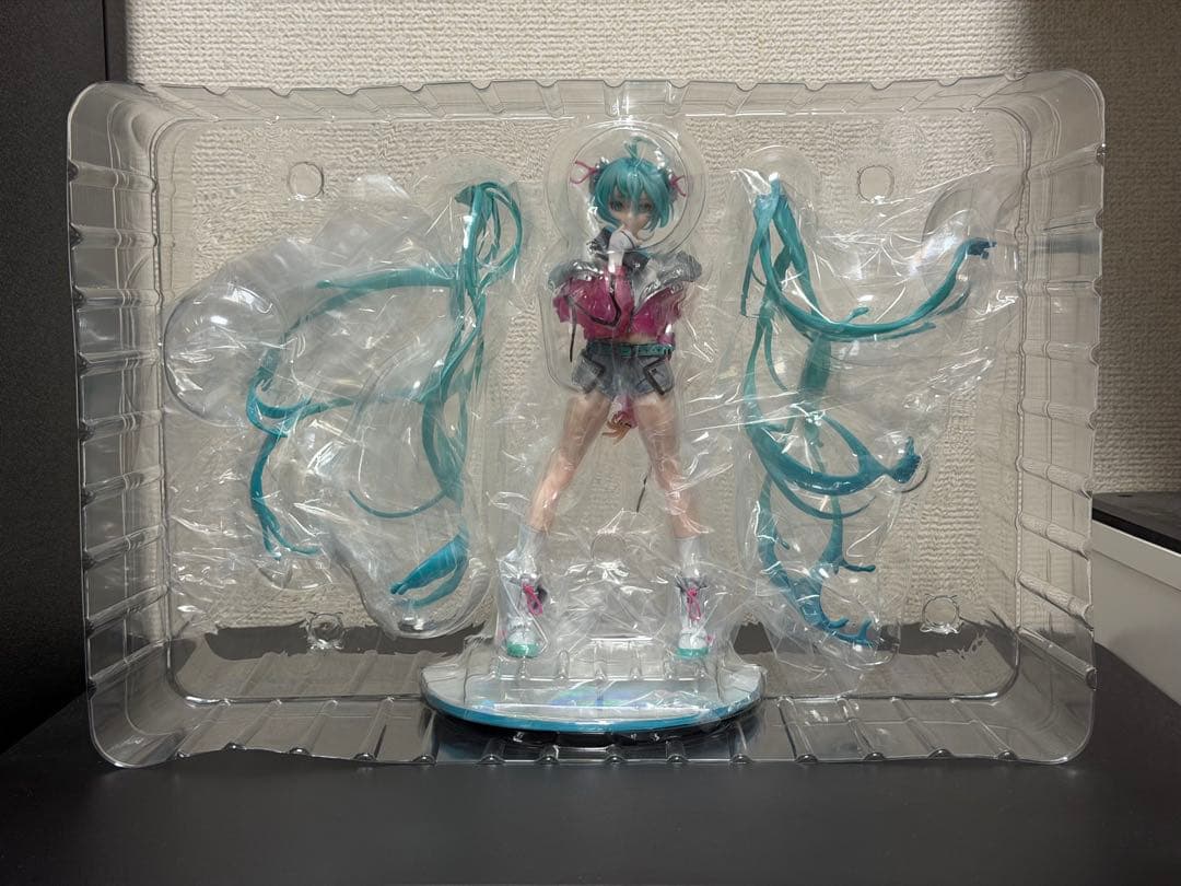 正規品 初音ミク 1/7スケールフィギュア SOLWA