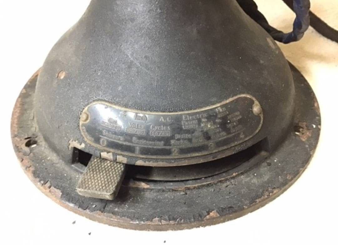 【動作します！】アンティーク　卓上扇風機 （黒）