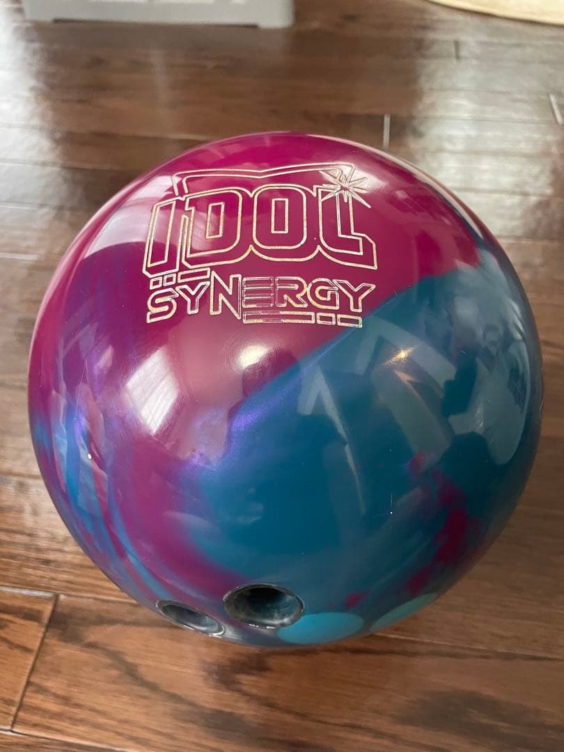 ボウリングボール アイドルシナジー