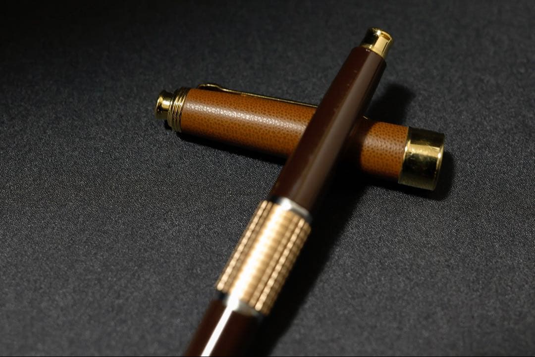 Burberry ケリー 50周年 シャーペン