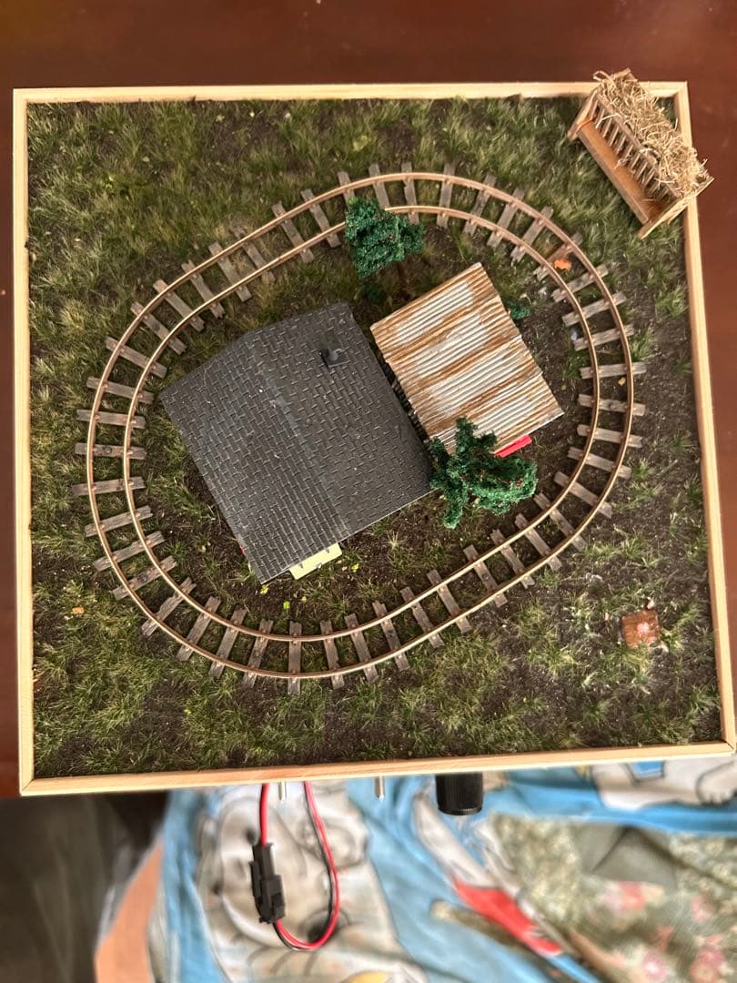 HOナロー・Nゲージ小型レイアウト 小屋と倉庫のセット