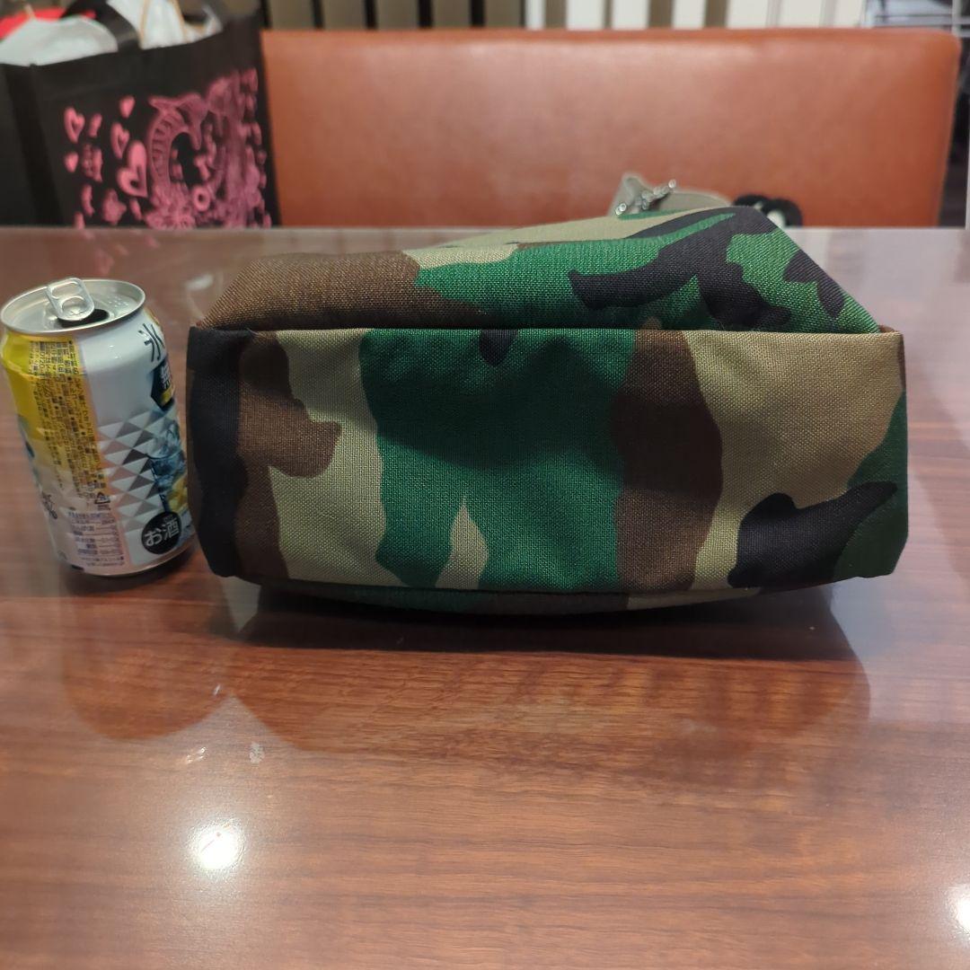 か*け様 BRIEFING 迷彩柄 ラウンドバッグ