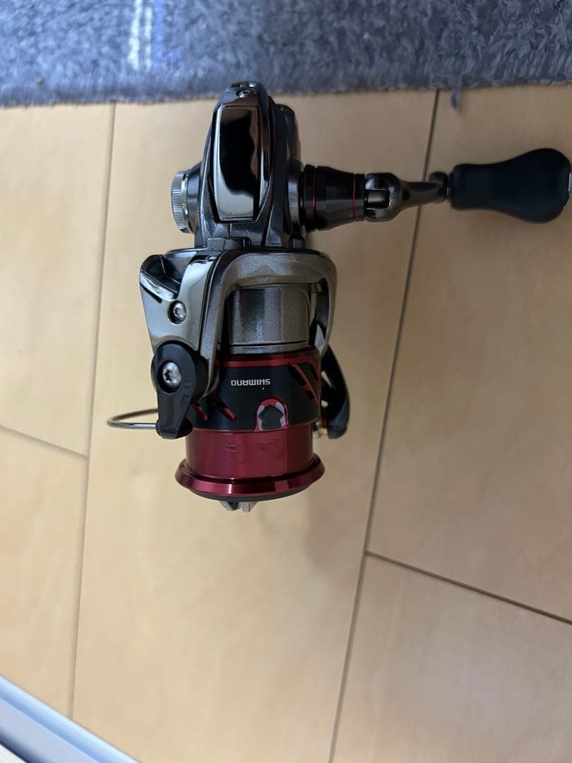 SHIMANO STRADIC CI4+ C2000S-B スピニングリール