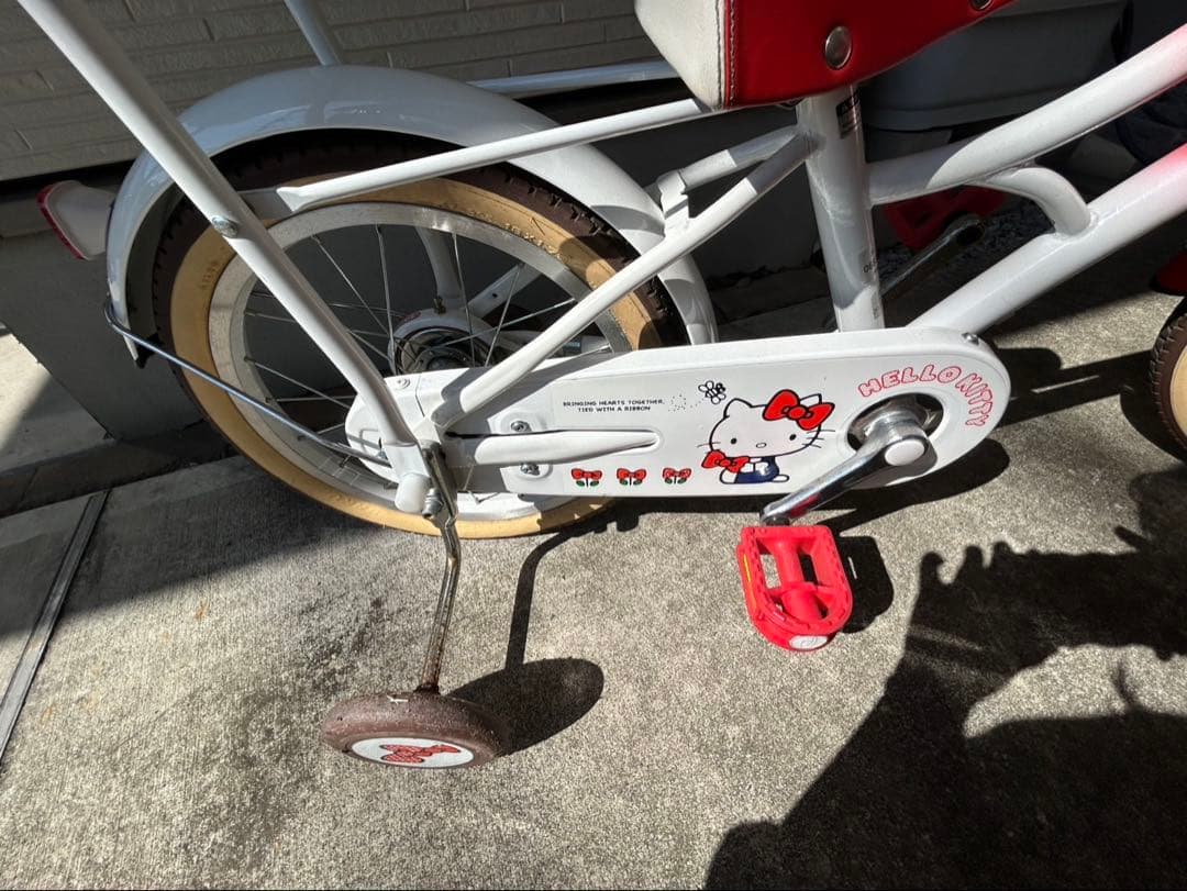 16インチ ハローキティ 自転車 あさひサイクルコラボ 補助輪付き