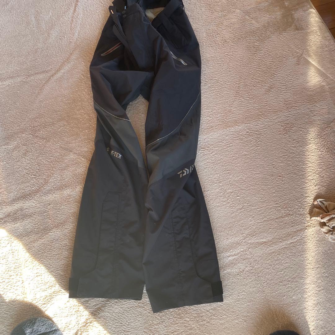 ダイワ 防寒着防水レインウェア ブラックゴアテックス