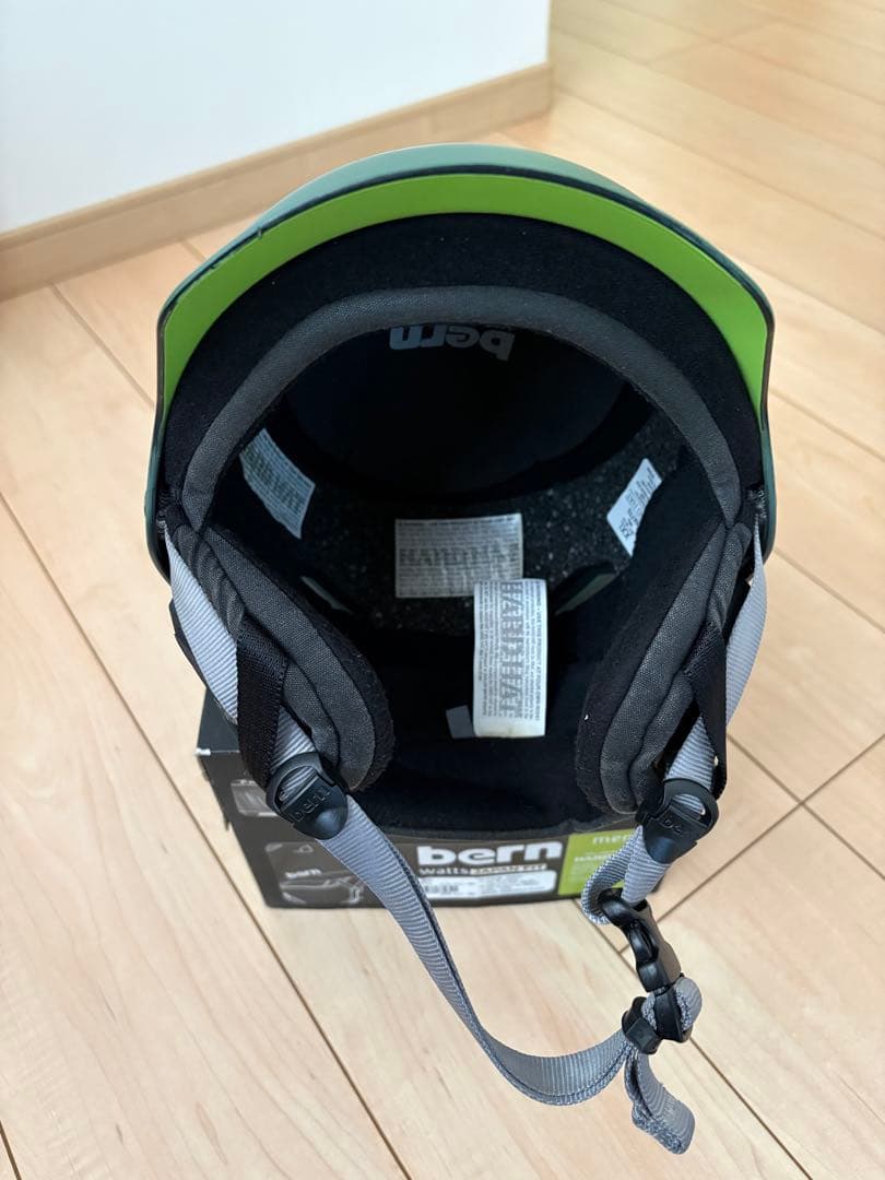 bern ヘルメット