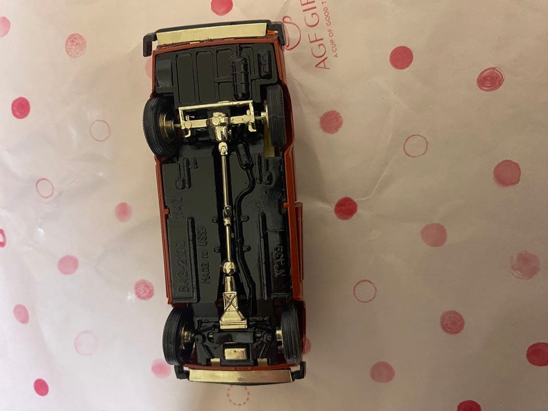 旧ソ連 ソビエト製 ミニカー LADA ラーダ VAZ-2105 1/43