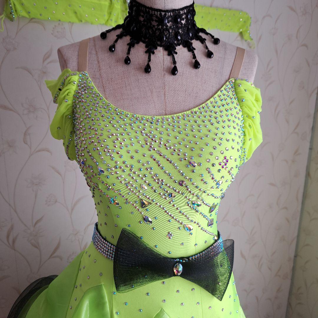 社交ダンス　ラテン蛍光イエローグリーンドレス　チョーカースワロフスキーベルト付き