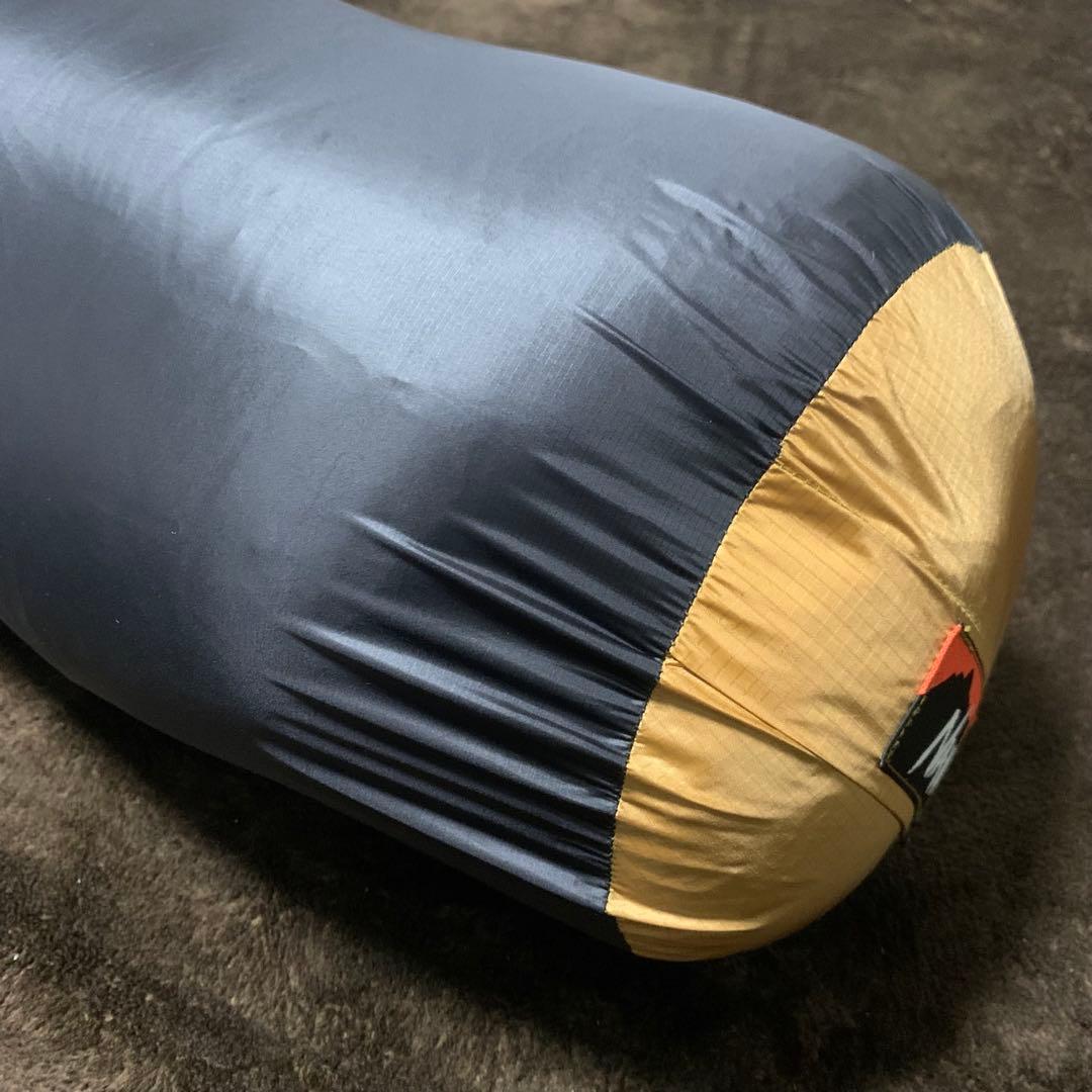 【極美品】[ナンガ]NANGA AURORA light 750 DX シュラフ