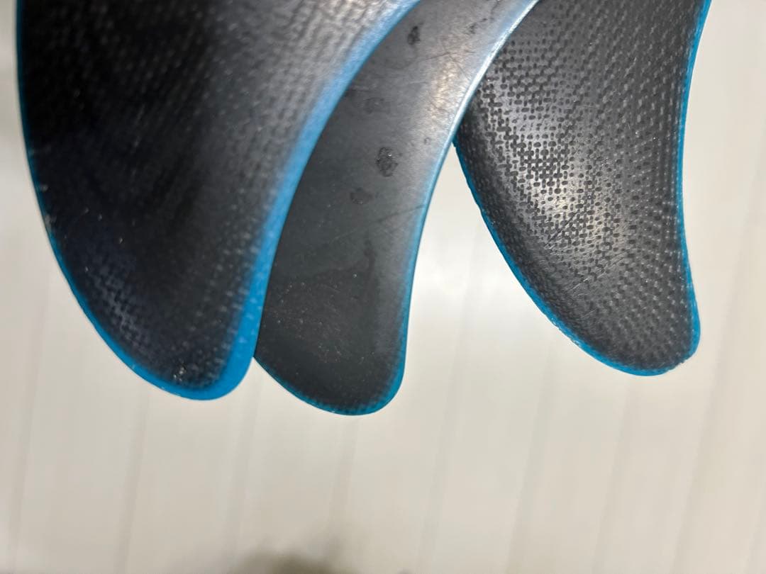 FCS 2 DHD サーフボードフィン ミディアム