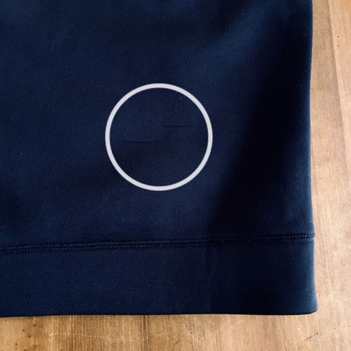 アンダーアーマー パーカー ブラック×レッド