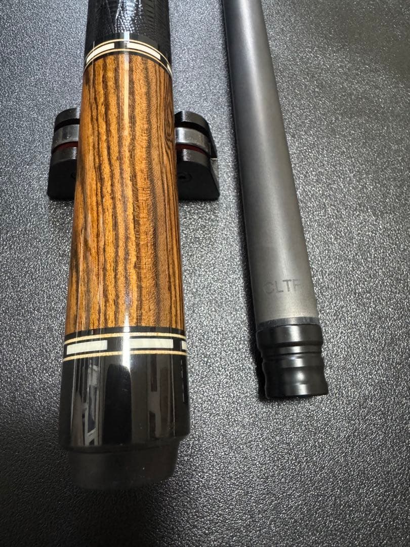 ボコテ材のビリヤードキューOEMカーボンシャフト（How ZRと同じモデル）