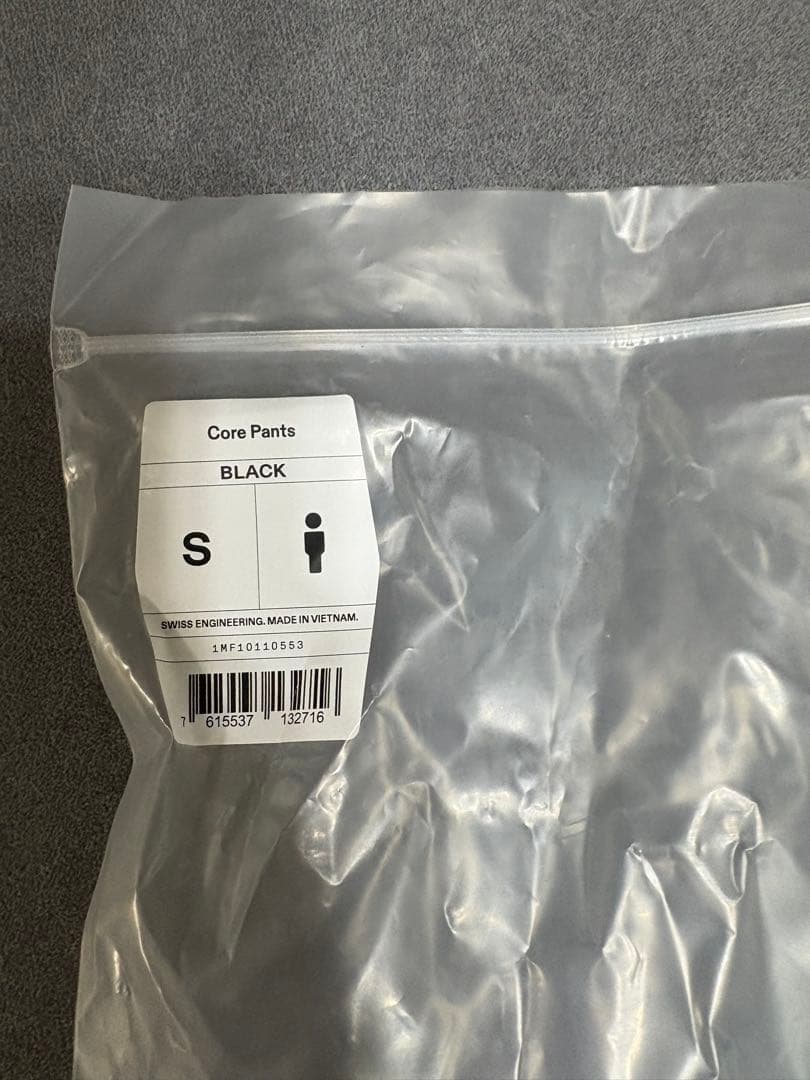 on コアパンツ　サイズS