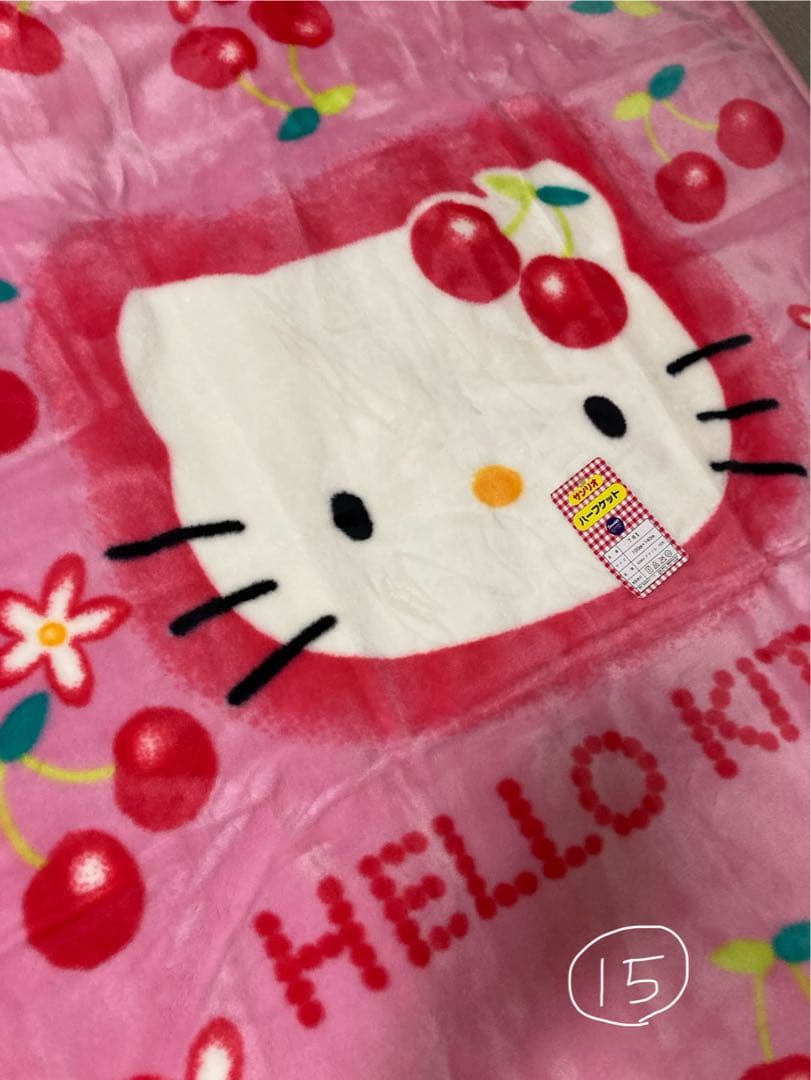 ハローキティ　さくらんぼ　毛布　ブランケット　レトロ