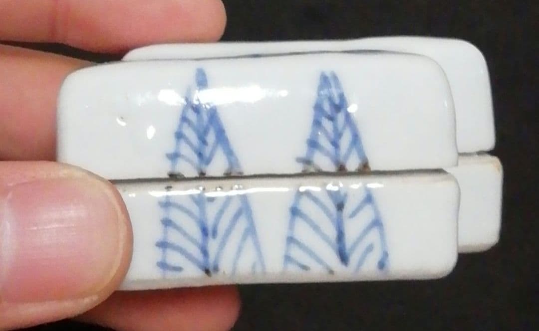 須田青華作　九谷焼　染付　拍子木　香合　共箱　栞付　茶道具