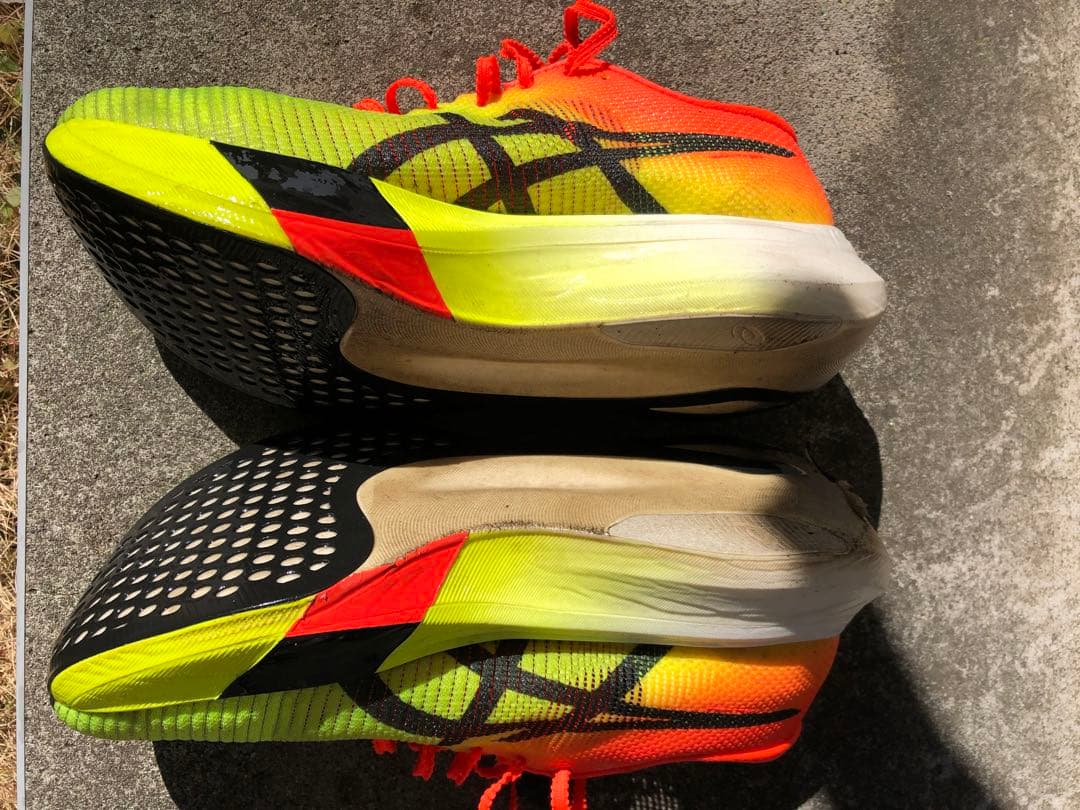 アシックス メタスピードエッジパリ中古品 27センチ