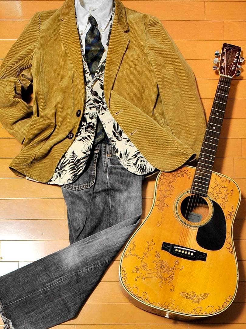 ★華やかな場面の演出で盛り立てるオブジェへの創造♪【彫刻装飾ギター】♪