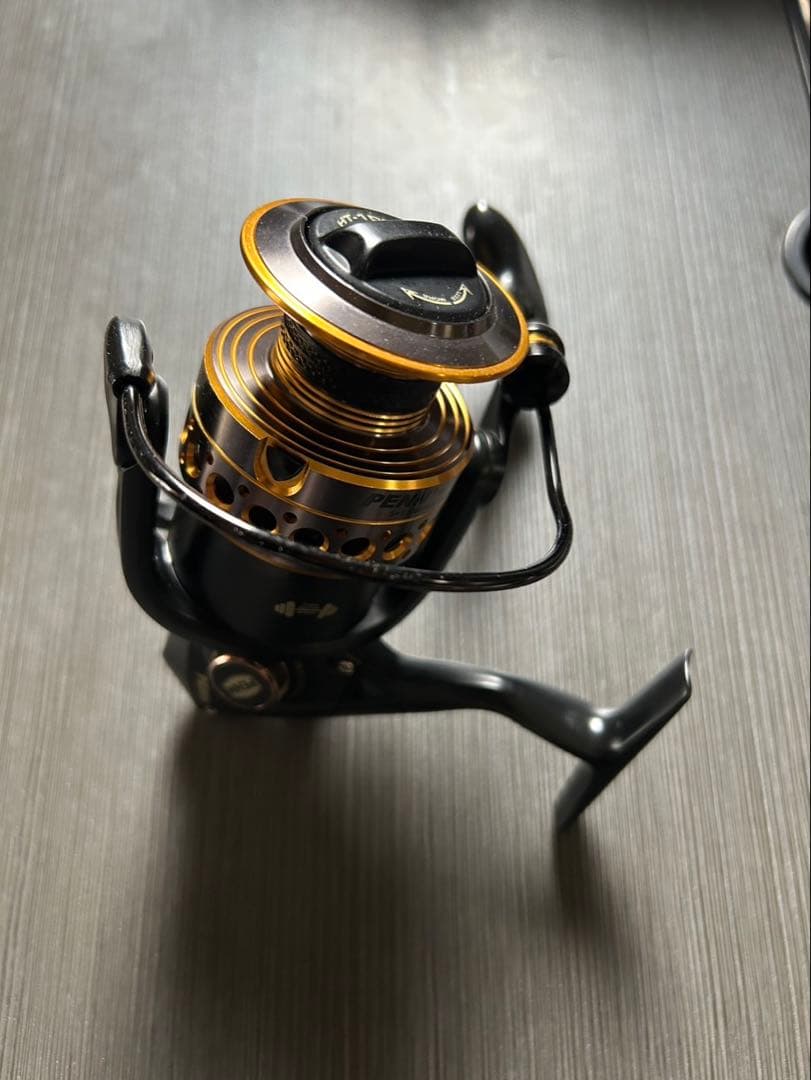 PENN BATTLE II 4000 スピニングリール　チャピ様
