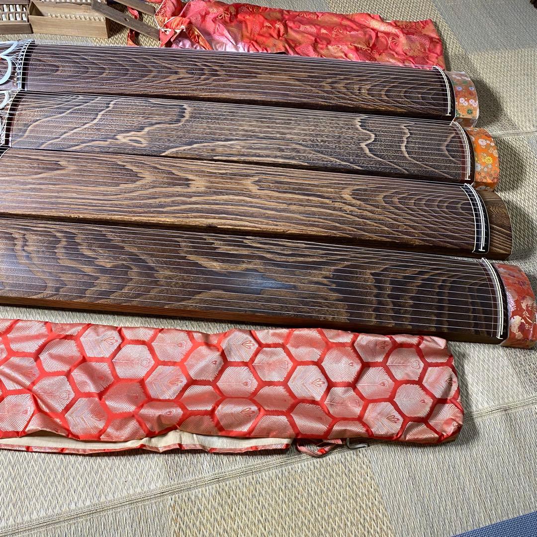 良品　4面セット売りです　お琴 13弦 すだれ彫り 琴柱・ユタン【発送条件有り】