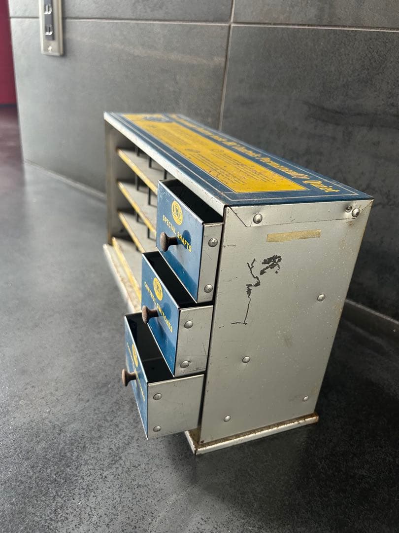 アメリカ　ヴィンテージ　パーツキャビネット