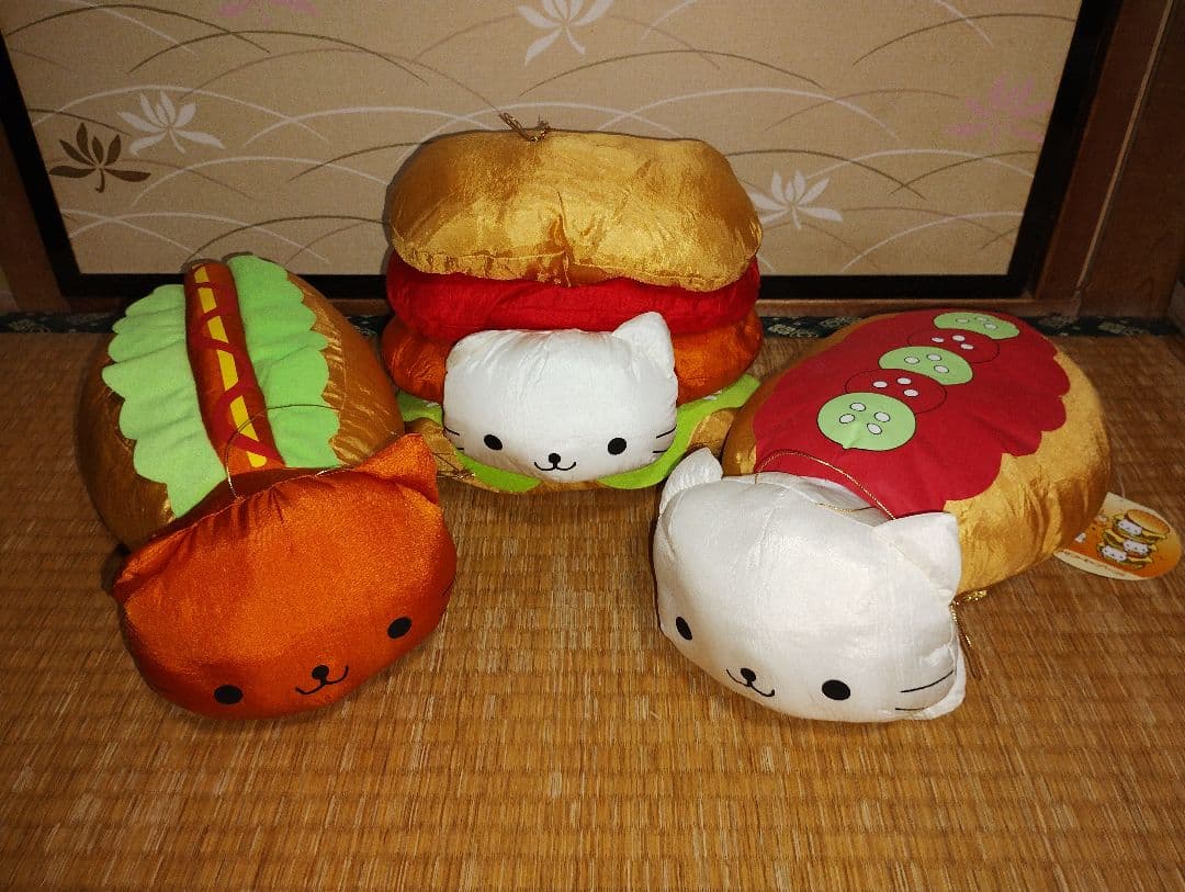 にゃんにゃんにゃんこ　にゃんこバーガー　ぬいぐるみ　サンエックス