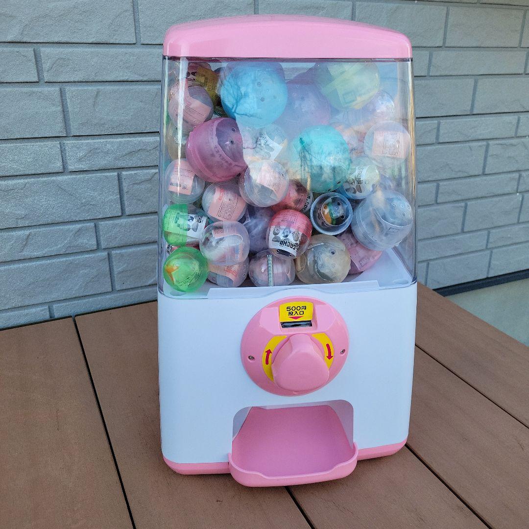 ガチャキューブ ピンク本体　500円用　カプセルトイ78個付き　超美品
