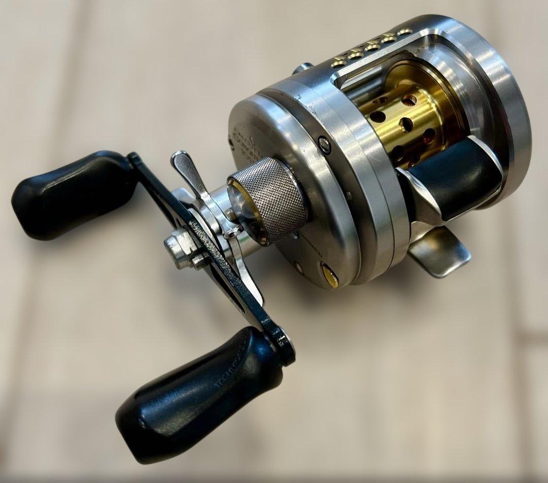 【最安値出品】SHIMANO カルカッタコンクエスト 101DC