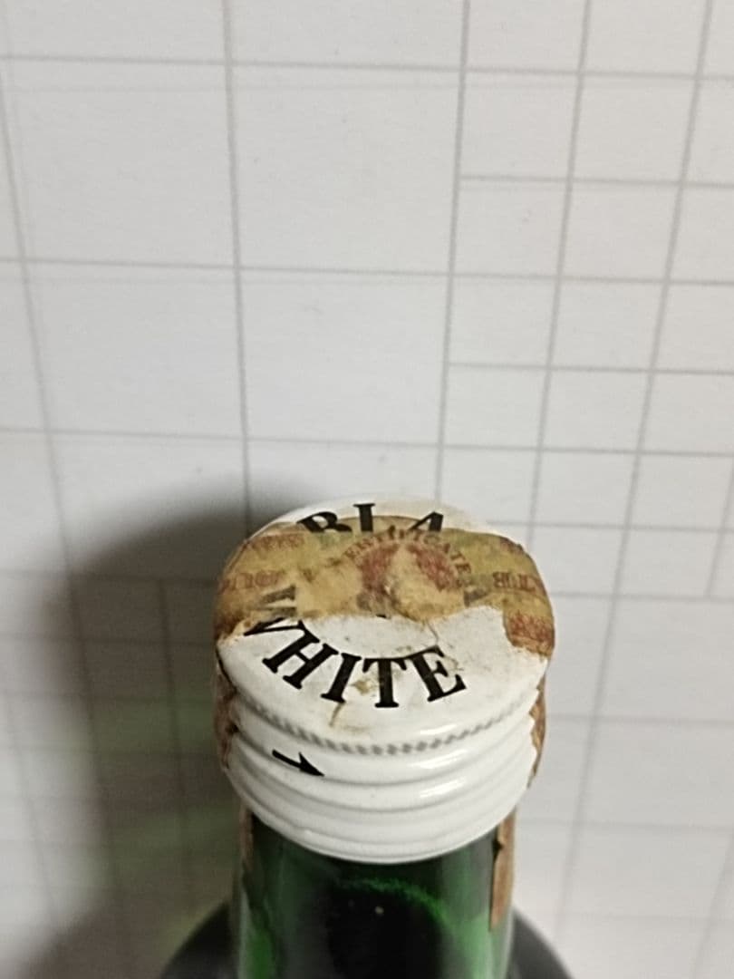 BLACK & WHITE スコッチウイスキー　1970年代　190ml