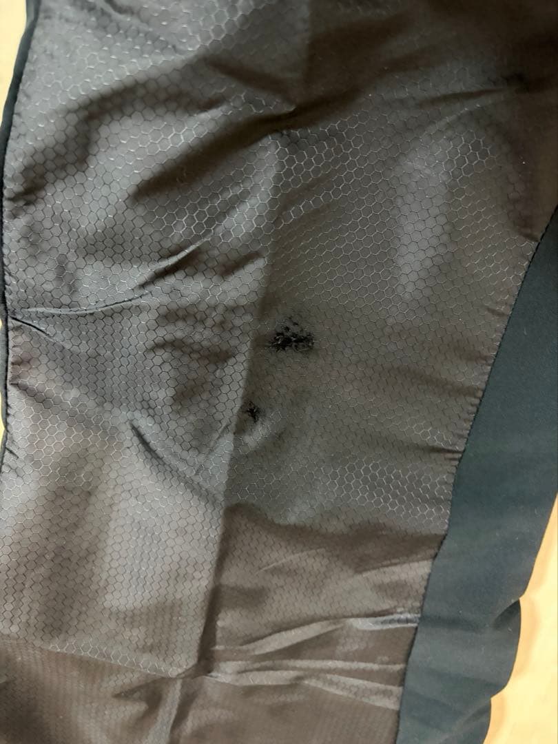 訳あり品　サガン鳥栖支給ウインドブレーカー上下セット【非売品】