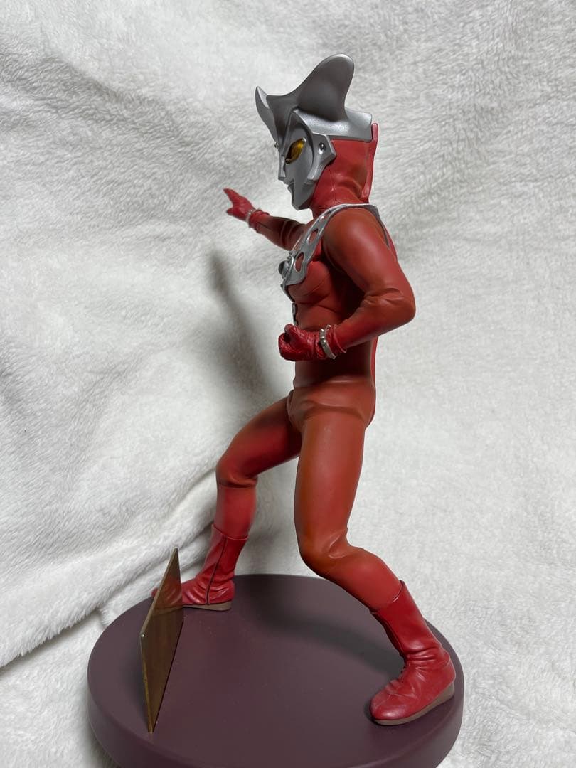 大怪獣シリーズ　リアルマスターコレクション　ウルトラマンレオ