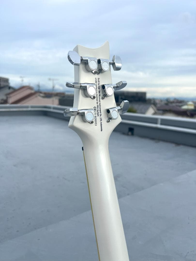 PRS SE Standard 24 Pearl White (希少品)