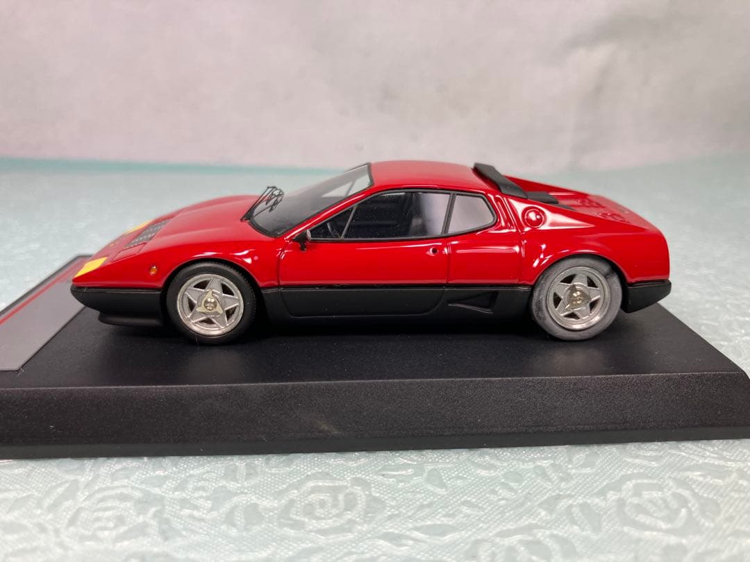 Ferrari 512 BB ストリート　1976年 レッド