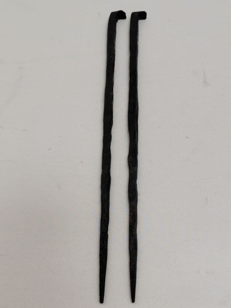 D010 肥後象嵌 光助作 熊本城瓦釘型 御火箸 茶道具 共箱に朱印あり 骨董