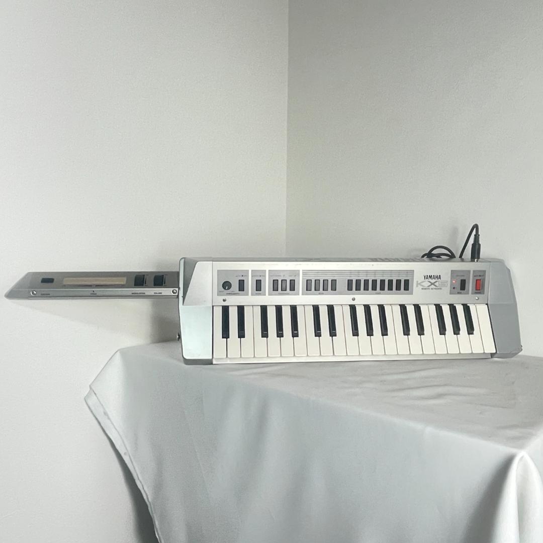 YAMAHA KX5 シンセサイザー　２