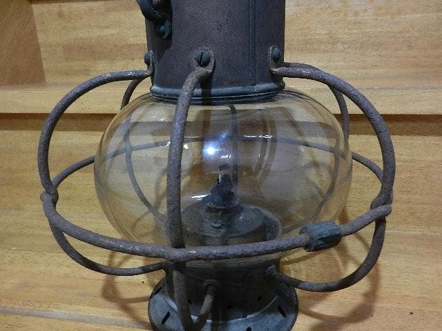 アンティーク船舶用＜オニオン＞オイルランプ