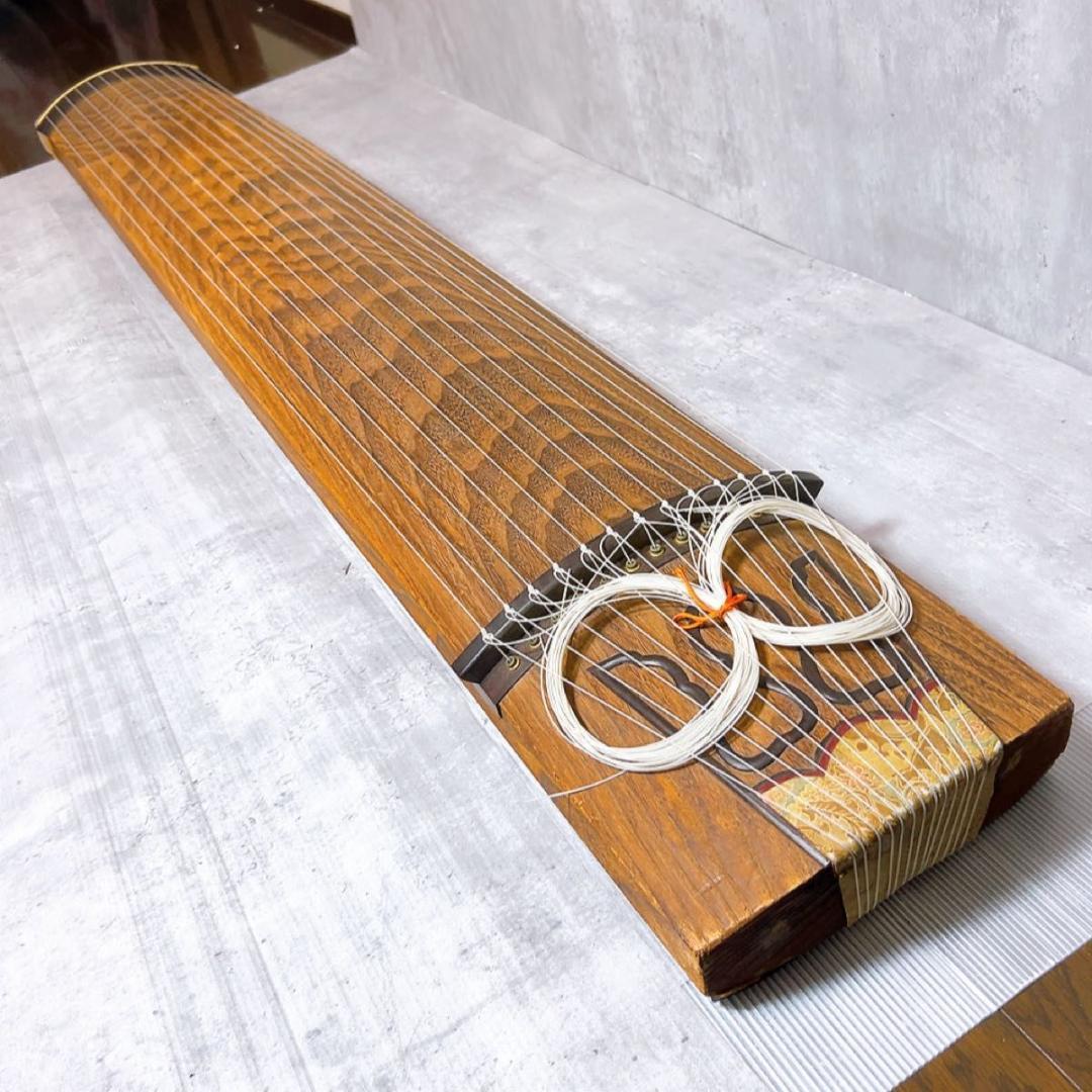 お琴　13弦　綾杉胴　くり甲　高級　和楽器　弦楽器　蒔絵