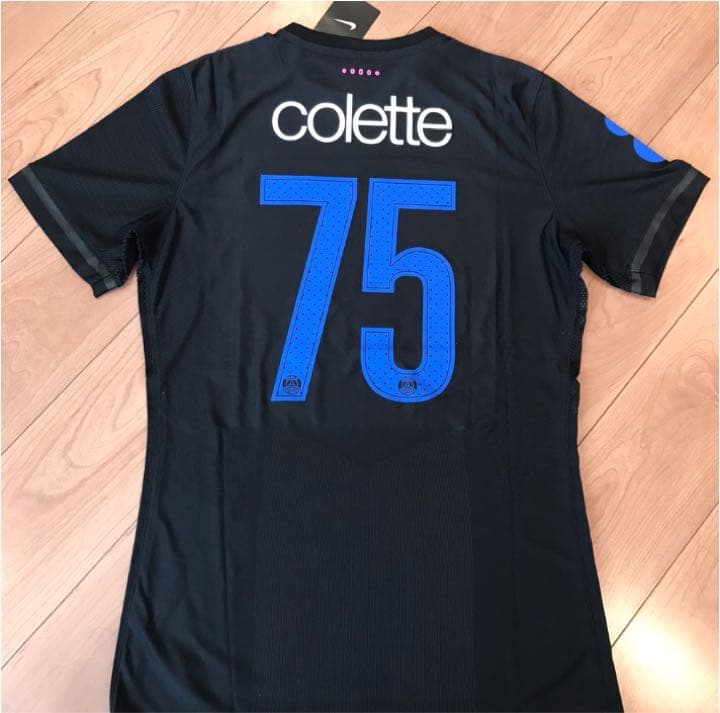 世界数点日本未入荷【激レア新品】ネイマール PSG x コレットオーセンティック